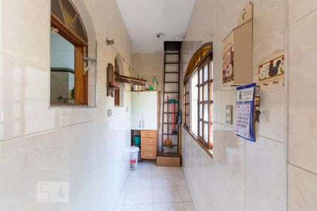 Casa à venda com 234m², 4 quartos e 1 vagaÁrea de Serviço