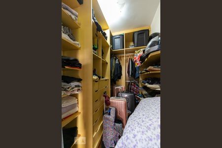 Apartamento à venda com 120m², 2 quartos e 2 vagasCloset