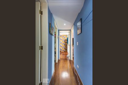 Apartamento à venda com 120m², 2 quartos e 2 vagasCorredor