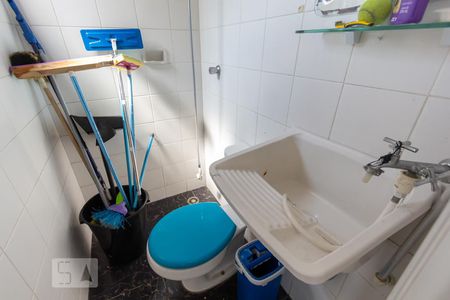 Apartamento à venda com 120m², 2 quartos e 2 vagasBanheiro de serviço