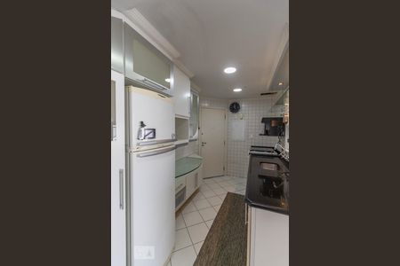 Apartamento para alugar com 87m², 2 quartos e 2 vagasCozinha