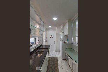 Apartamento para alugar com 87m², 2 quartos e 2 vagasCozinha