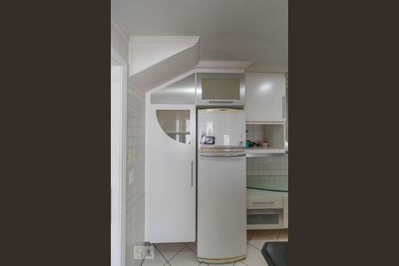 Apartamento para alugar com 87m², 2 quartos e 2 vagasCozinha - Geladeira
