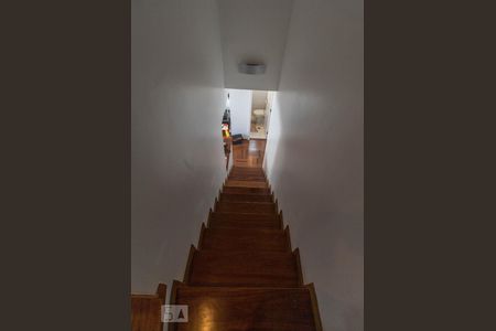 Apartamento para alugar com 87m², 2 quartos e 2 vagasEscadas