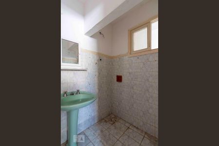 Casa para alugar com 60m², 2 quartos e sem vaga Casa para alugar com 60m², 2 quartos e sem vagaBanheiro