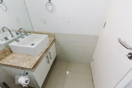 Banheiro da Suíte 1 de apartamento à venda com 3 quartos, 120m² em Santana, São Paulo