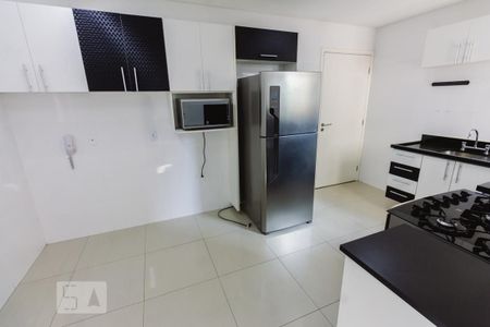 Apartamento à venda com 120m², 3 quartos e 3 vagas Apartamento à venda com 120m², 3 quartos e 3 vagasCozinha