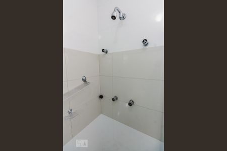 Apartamento à venda com 120m², 3 quartos e 3 vagas Apartamento à venda com 120m², 3 quartos e 3 vagasBanheiro da Suíte 3 Chuveiro