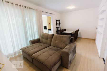 Apartamento à venda com 120m², 3 quartos e 3 vagas Apartamento à venda com 120m², 3 quartos e 3 vagasSala