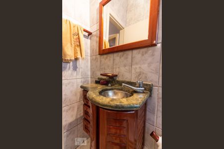 Casa à venda com 120m², 3 quartos e 1 vagaBanheiro