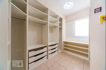 Casa de condomínio para alugar com 87m², 2 quartos e 1 vagaCloset 