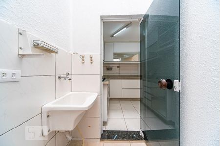 Casa de condomínio para alugar com 87m², 2 quartos e 1 vagaÁrea de Serviço