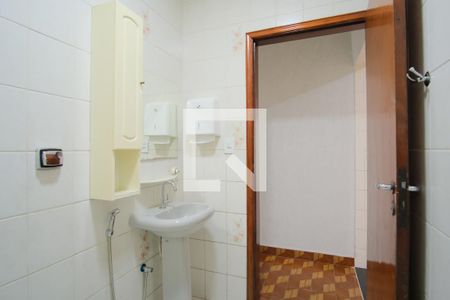 Casa à venda com 302m², 3 quartos e 2 vagasLavabo
