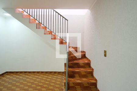 Escada de casa à venda com 3 quartos, 302m² em Vila Carrão, São Paulo