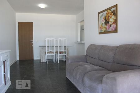 Sala de apartamento à venda com 1 quarto, 65m² em Barra da Tijuca, Rio de Janeiro
