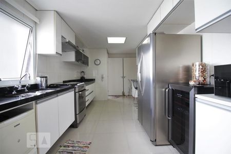 Apartamento à venda com 210m², 5 quartos e 4 vagasCozinha