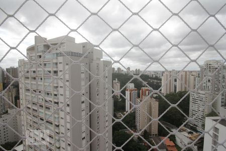 Apartamento à venda com 210m², 5 quartos e 4 vagasVista da suíte 4