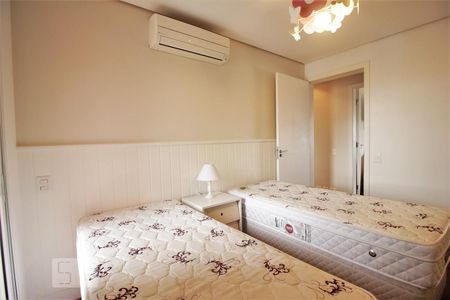 Apartamento à venda com 210m², 5 quartos e 4 vagasSuíte 2