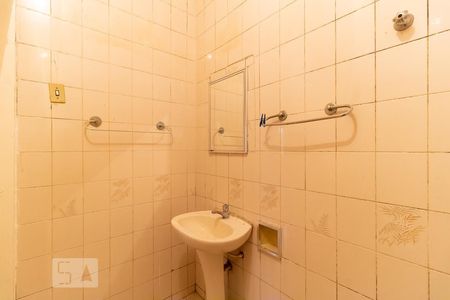 Casa à venda com 250m², 6 quartos e 2 vagasBanheiro da Casa 1