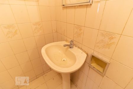 Casa à venda com 250m², 6 quartos e 2 vagasBanheiro da Casa 1