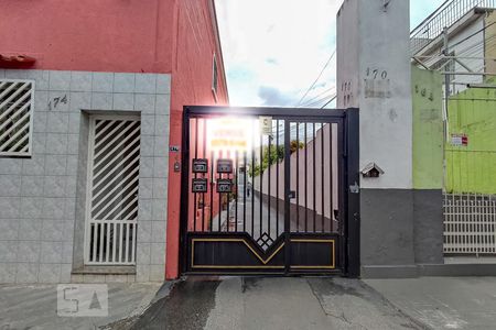 Casa à venda com 250m², 6 quartos e 2 vagasFachada