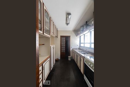 Apartamento à venda com 170m², 4 quartos e 2 vagasCozinha