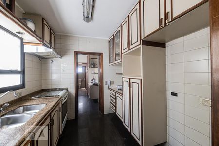 Apartamento à venda com 170m², 4 quartos e 2 vagasCozinha