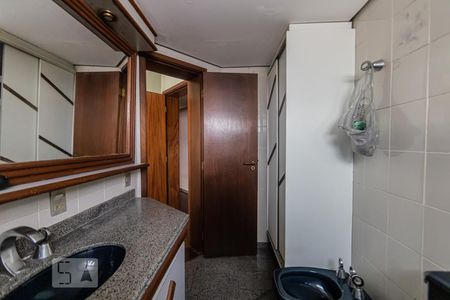 Apartamento à venda com 170m², 4 quartos e 2 vagasBanheiro Suite 2