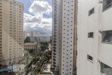 Apartamento à venda com 170m², 4 quartos e 2 vagasVaranda Suite 1