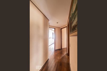 Apartamento à venda com 170m², 4 quartos e 2 vagasCorredor