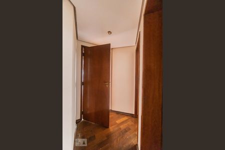 Corredor de apartamento para alugar com 4 quartos, 170m² em Vila Santo Estevão, São Paulo