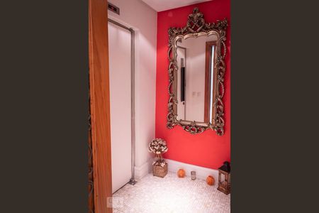 Apartamento à venda com 211m², 5 quartos e 3 vagas Apartamento à venda com 211m², 5 quartos e 3 vagasPorta de Entrada