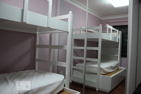 Apartamento à venda com 211m², 5 quartos e 3 vagasQuarto 3 