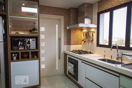 Apartamento à venda com 211m², 5 quartos e 3 vagas Apartamento à venda com 211m², 5 quartos e 3 vagasCozinha