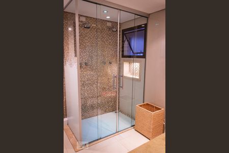 Apartamento à venda com 211m², 5 quartos e 3 vagas Apartamento à venda com 211m², 5 quartos e 3 vagasBanheiro do Quarto 5 - Suíte