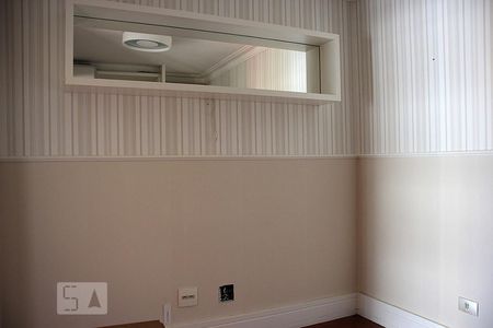 Apartamento à venda com 211m², 5 quartos e 3 vagasQuarto 2 