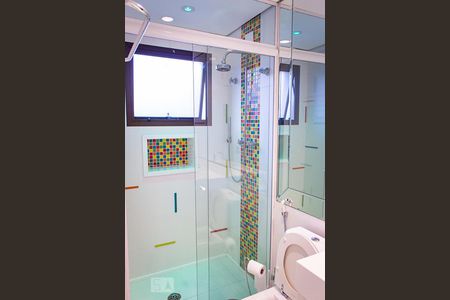 Apartamento à venda com 211m², 5 quartos e 3 vagas Apartamento à venda com 211m², 5 quartos e 3 vagasBanheiro Social