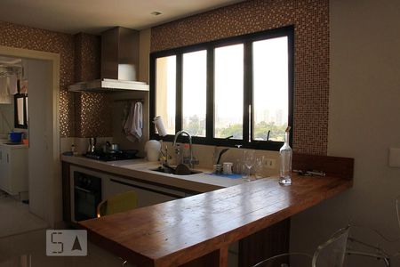 Apartamento à venda com 211m², 5 quartos e 3 vagasCozinha 