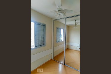 Apartamento à venda com 69m², 3 quartos e 2 vagasQuarto 2