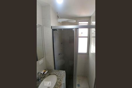 Apartamento à venda com 69m², 3 quartos e 2 vagasBanheiro da Suíte