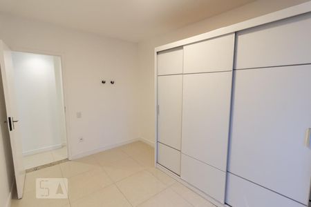 Quarto 1 de apartamento para alugar com 2 quartos, 47m² em Madureira, Rio de Janeiro