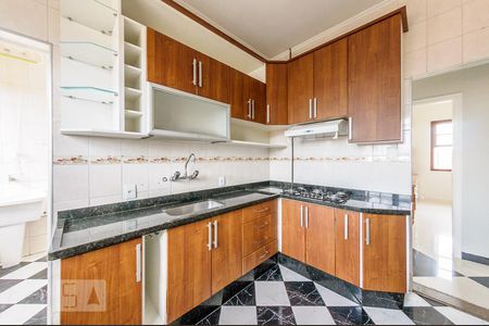 Apartamento à venda com 80m², 2 quartos e 2 vagasCozinha