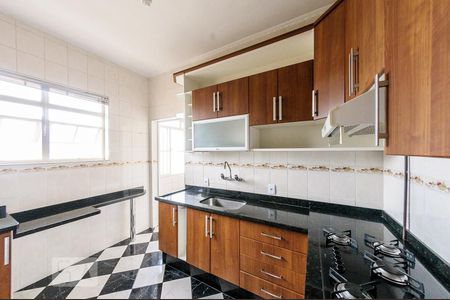 Apartamento à venda com 80m², 2 quartos e 2 vagasCozinha