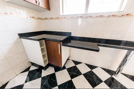 Apartamento à venda com 80m², 2 quartos e 2 vagasCozinha