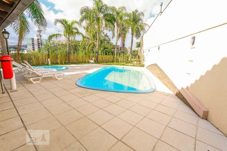 Casa de condomínio para alugar com 79m², 3 quartos e 1 vagaPiscina