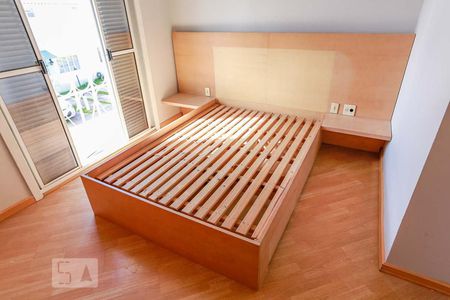 Casa de condomínio para alugar com 79m², 3 quartos e 1 vagaSuíte