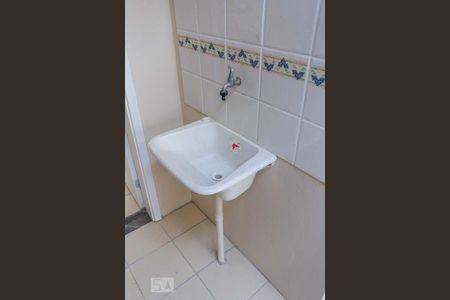 Casa de condomínio para alugar com 79m², 3 quartos e 1 vagaÁrea de Serviço