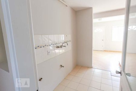 Casa de condomínio para alugar com 79m², 3 quartos e 1 vagaCozinha