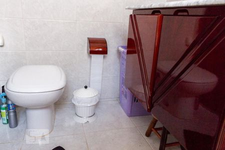 Casa à venda com 220m², 2 quartos e 2 vagas Casa à venda com 220m², 2 quartos e 2 vagasVaso da Suíte