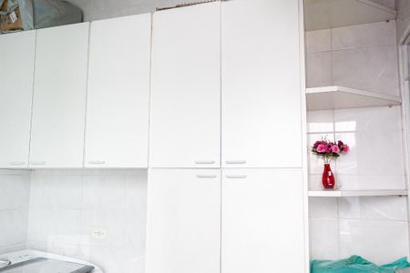 Casa à venda com 220m², 2 quartos e 2 vagas Casa à venda com 220m², 2 quartos e 2 vagasDetalhe Armarios Área de Serviço